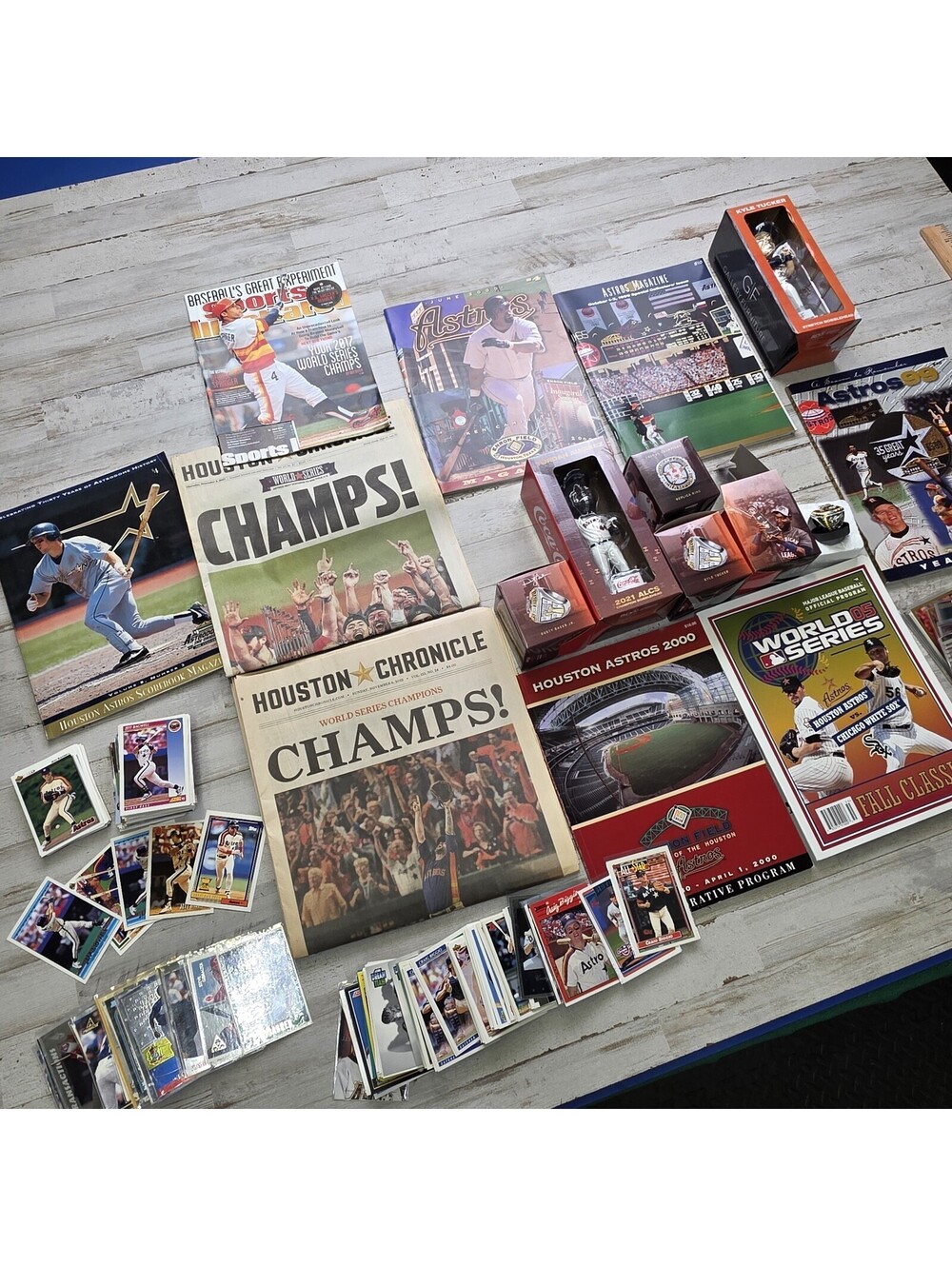 Houston Astros Memorabilia Collection Bobbleheads Rings Baseball Cards & More!